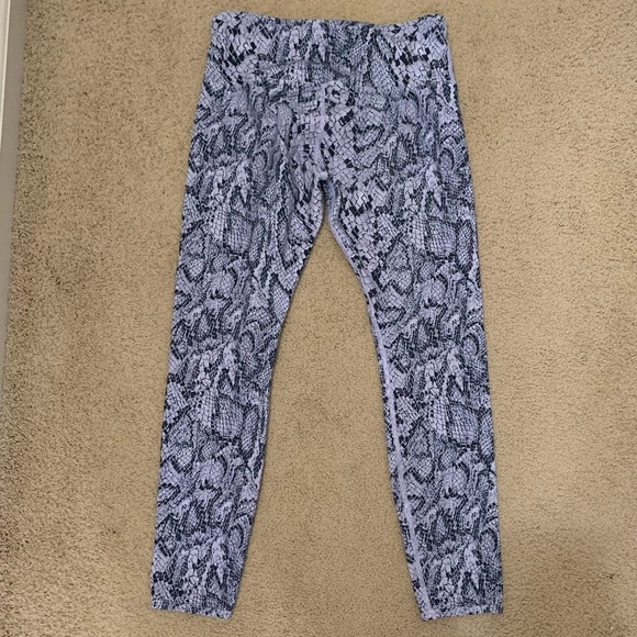 Lorna Jane Mid-Rise Cropped Blue Snakeskin Legging S - Picture 6 of 11